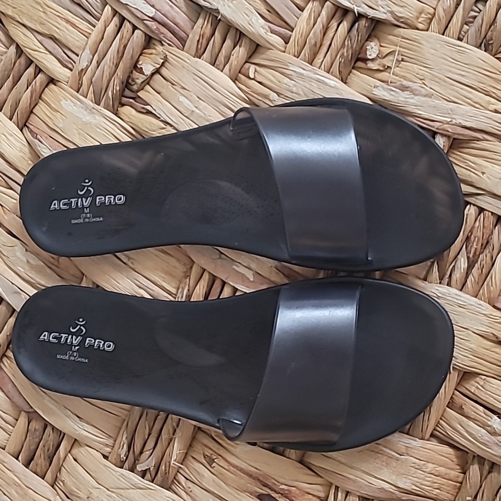 🖤 ACTIV PRO FLIP FLOPS 🖤 - Picture 2 of 6